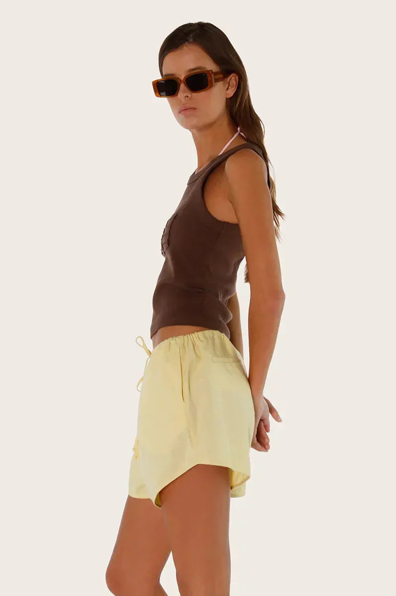 Short Lara